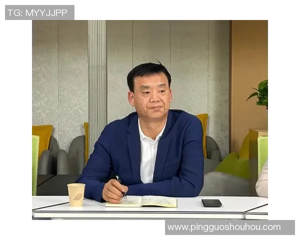 赛后复盘:西安足球队与深圳足球队的团队协作与战术分析探讨 赛后复盘:西安足球队与深圳足球队的团队协作与战术分析探讨