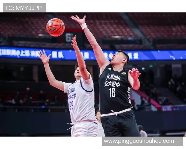 赛后复盘:广州篮球队与西安篮球队的战术灵活性与应变能力分析 赛后复盘:广州篮球队与西安篮球队的战术灵活性与应变能力分析