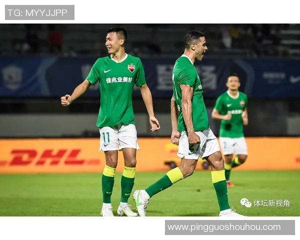 重庆篮球队以64分领跑大满贯积分榜展现强大实力与竞争力 重庆篮球队以64分领跑大满贯积分榜展现强大实力与竞争力