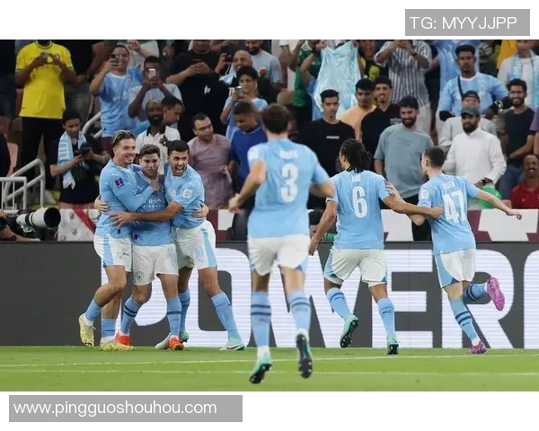 水平座足球明星的传奇人生与场上风采解析 水平座足球明星的传奇人生与场上风采解析