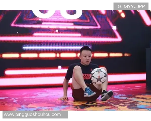 足球明星时尚服装搭配解析引领潮流风向标