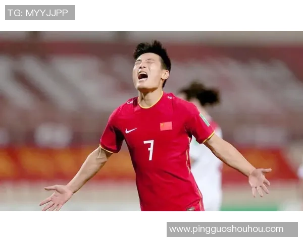 战火纷飞中的绿茵传奇足球明星们的坚韧与希望之路